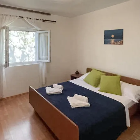 4 Bedroom Beautiful In Na Moru Prázdninový dům Sveti Petar (Zadar)